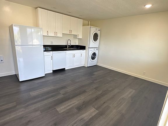 3rd image of 850 Camino Pescadero #202