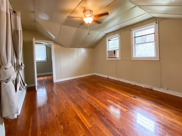 708 E Hollywood St — Photo 22