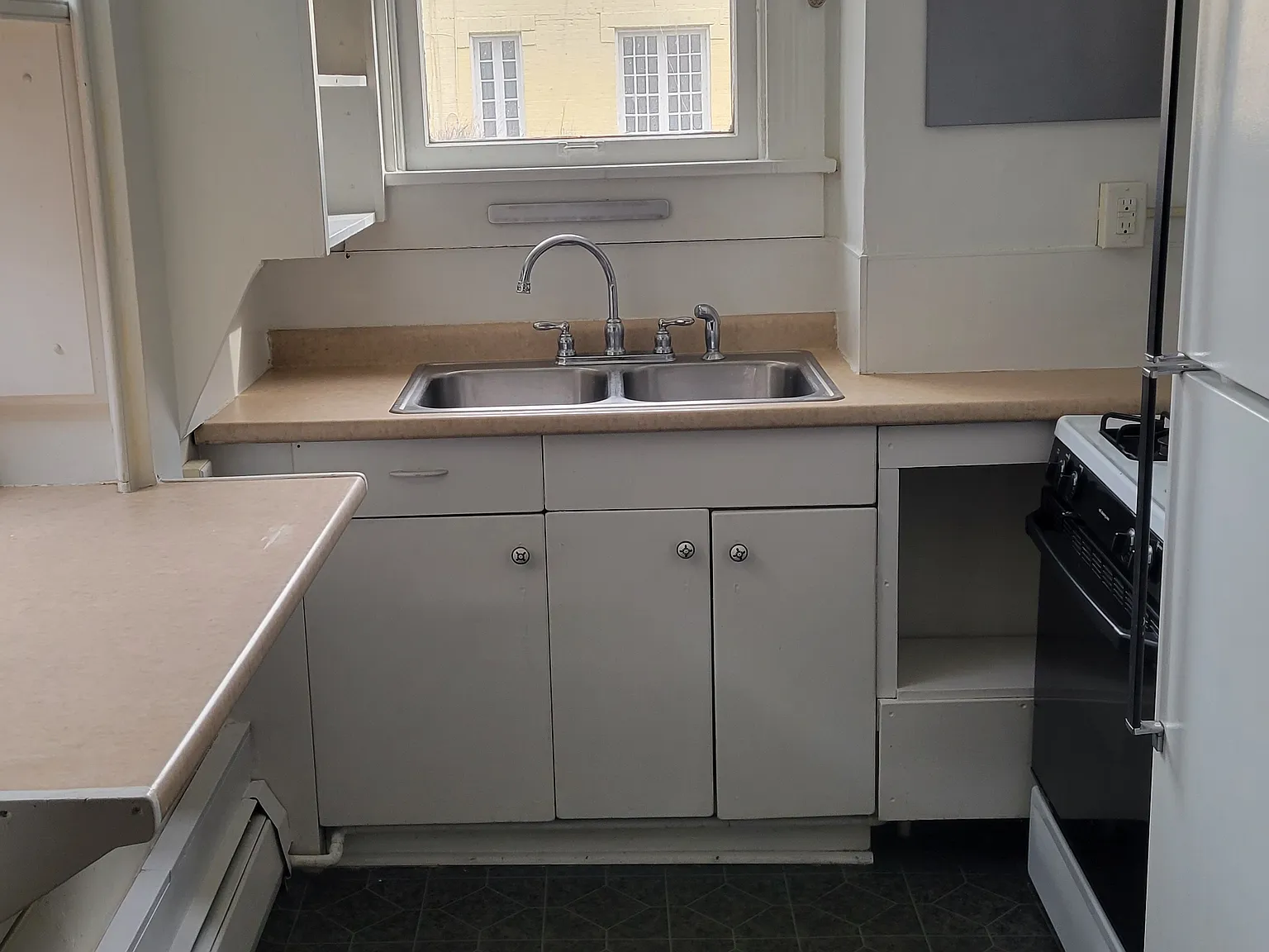 1 bed, $650 — Photo 3