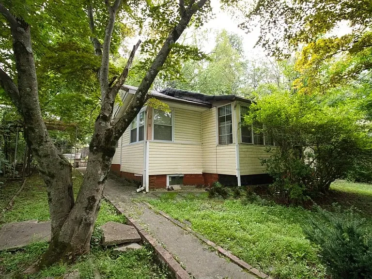 11 Laurel Trl — Photo 2