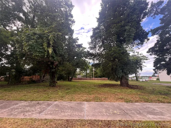 509 W Dallas St, Broken Arrow, OK 74012