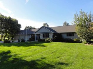 2706 W Deer Path, Janesville, WI 53545