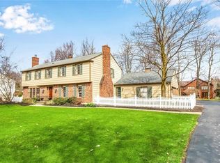 175 Briarhill Rd, Williamsville, NY 14221