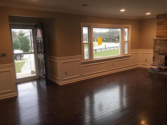 2nd image of 57 Hollywood Ave