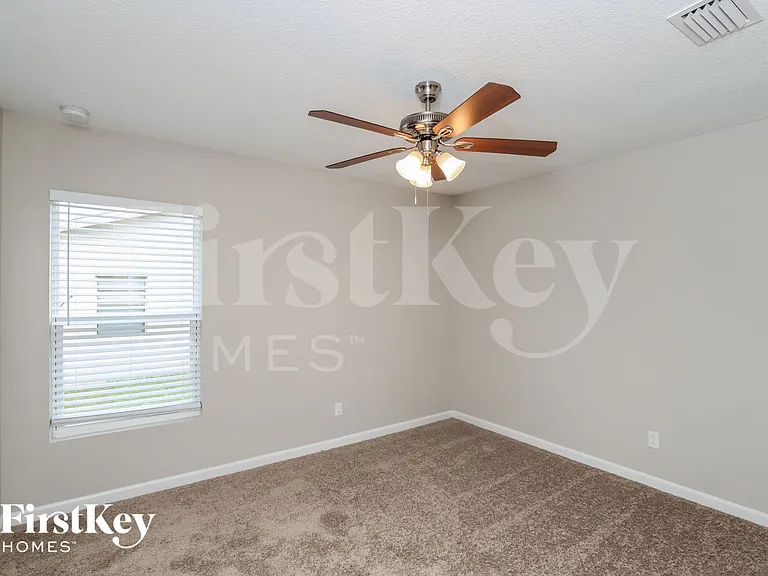 785 Coconut St SE — Photo 11