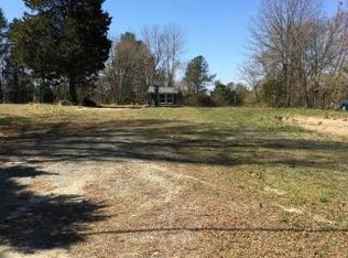 2510 Riverview Dr, Burlington, NC 27217