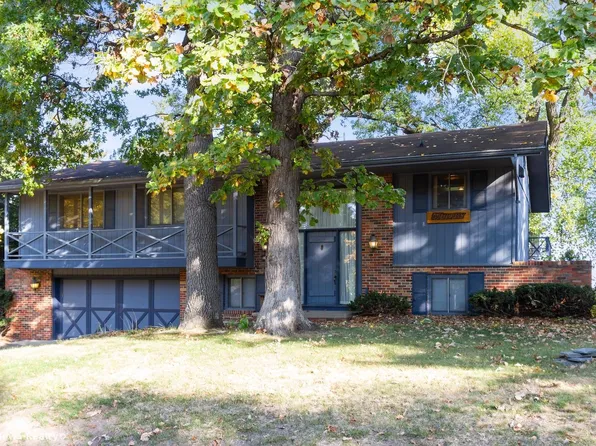 3507 Skyline Dr, Des Moines, IA 50310