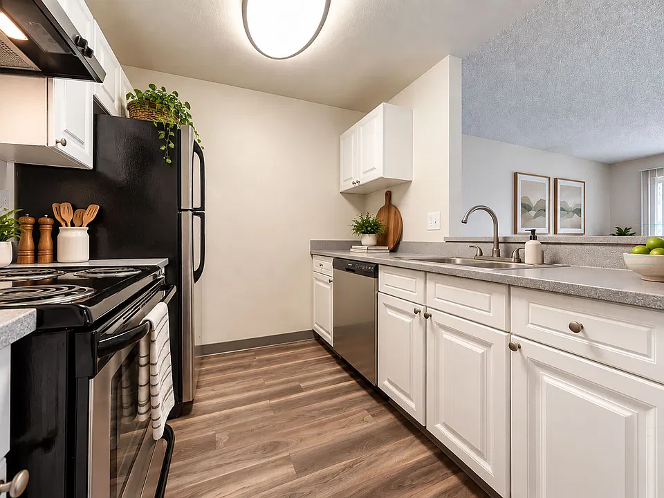 Solana Apartments