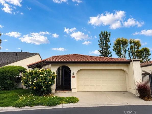 1955 W Bayshore Dr, Anaheim, CA 92801