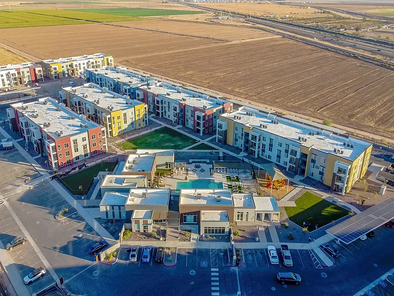Copa Flats — Photo 35