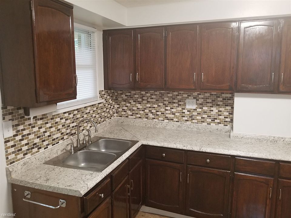 1400 Wolfe Fl 2 Kitchen