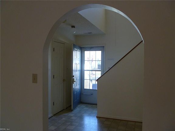5th image of 5313 Aden Ct