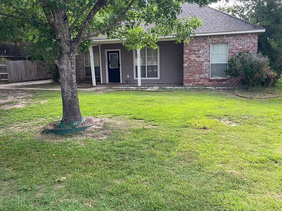 1st image of 17092 W Willow Dr