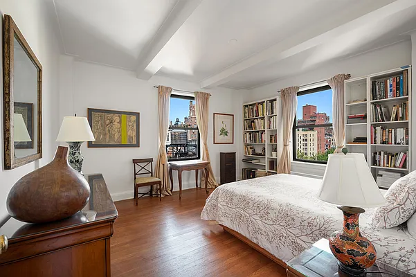 Sold by Compass | media 12