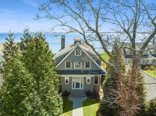 3270 Peconic Bay Blvd, Laurel, NY 11948