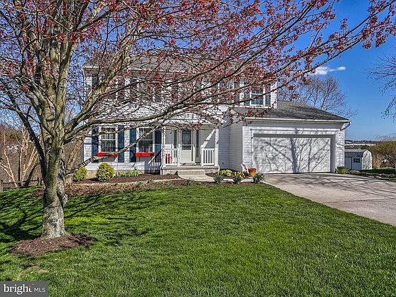 2nd image of 15361 Revere Dr