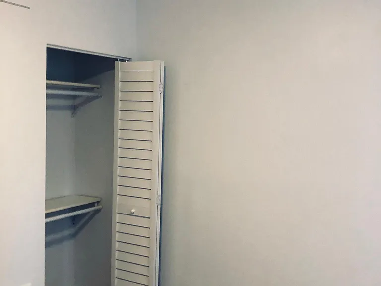 2008 S Loomis St #1R — Photo 11