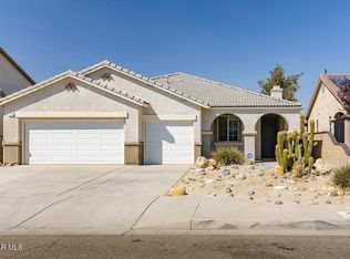 2319 E Newgrove St, Lancaster, CA 93535