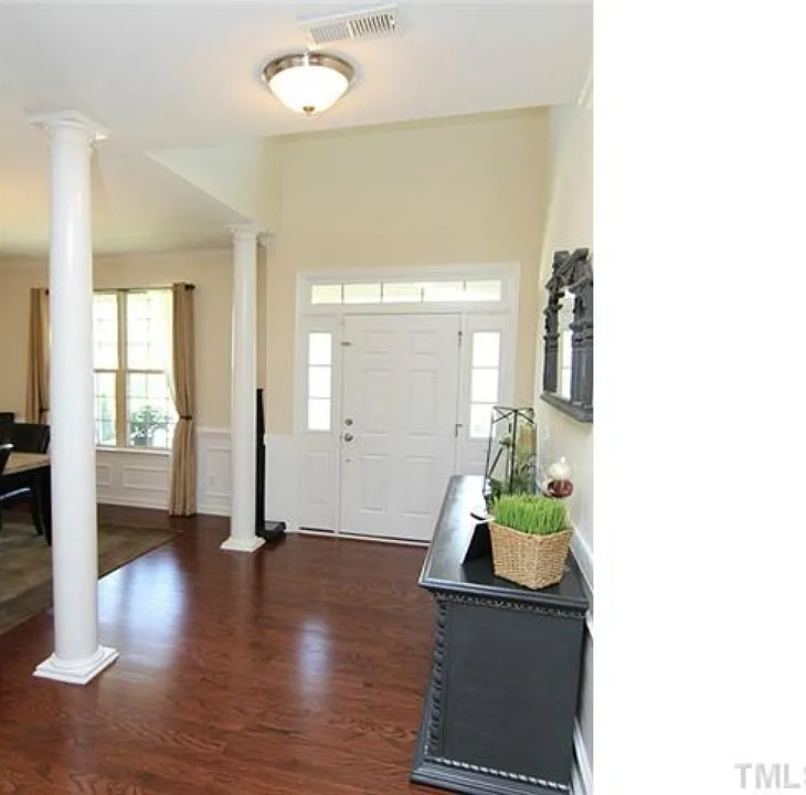 5 bed, 3063 sqft, $3,100 — Photo 3