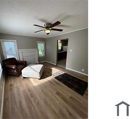 4th image of 1007 S Church St