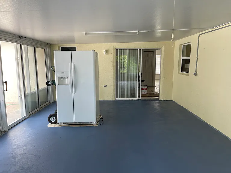 4 Burbank Dr — Photo 25