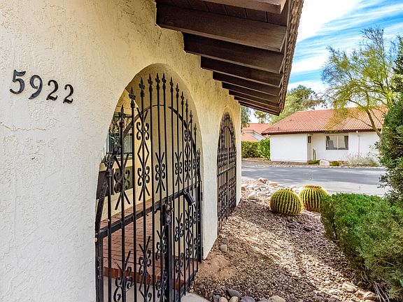 4th image of 5922 N Placita Del Conde