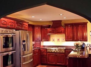 578 N Rockcliff Rd, Fayetteville, AR 72701