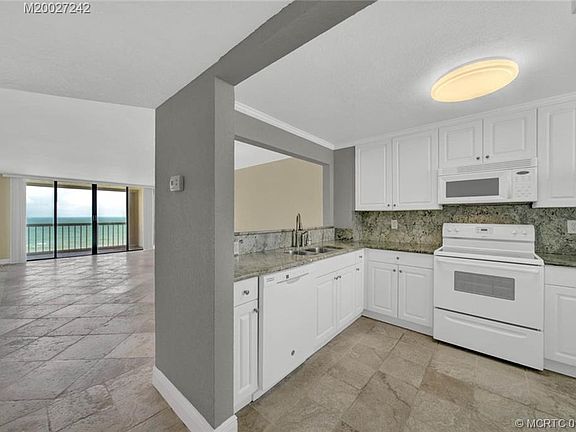 3rd image of 10600 S Ocean Dr APT 1204