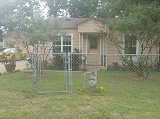 4005 Springdale Rd, Haltom City, TX 76111