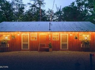 122 Quail Roost Dr, Cosby, TN 37722