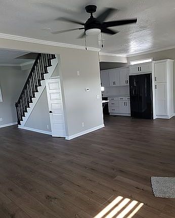 2nd image of 404 N Main St