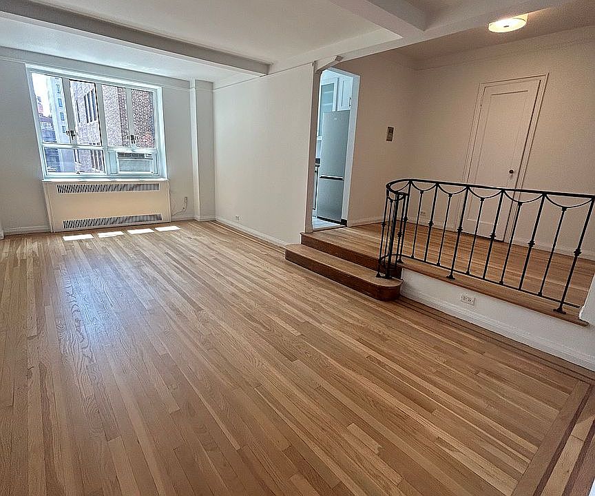 1st image of 200 W 20th St APT 1116