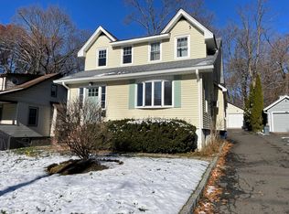 222 Glen Ave #1, Midland Park, NJ 07432