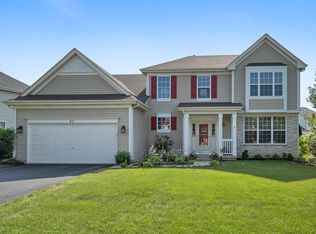 82 Westbourne Ave, Sugar Grove, IL 60554