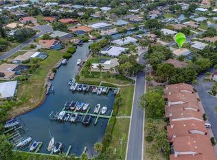 404 Murillo Dr, Nokomis, FL 34275