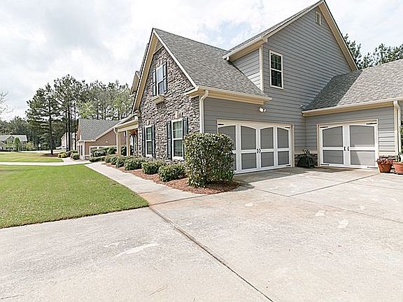 2nd image of 1525 Lakeland Dr