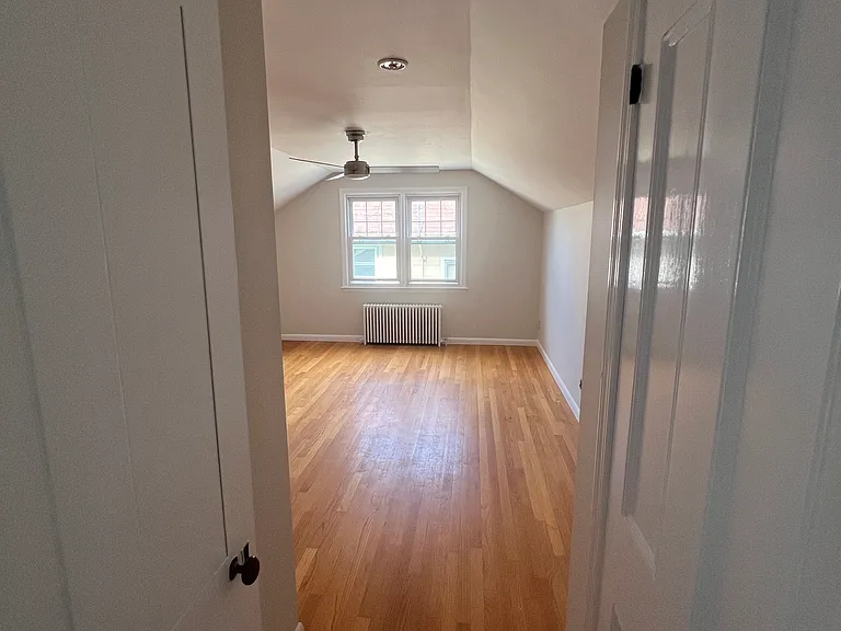 32 Maple St #2 — Photo 12