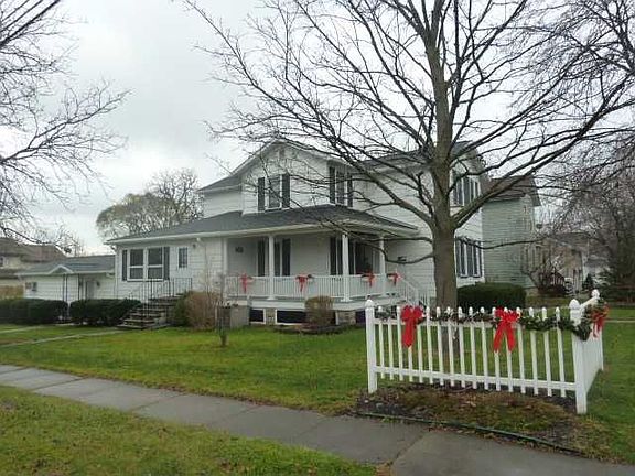 2nd image of 149 Niagara St