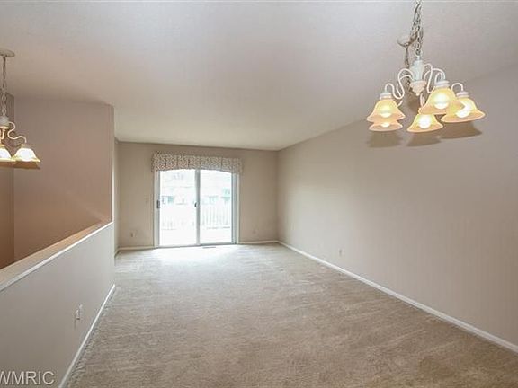 5th image of 4419 N Valley Dr NE