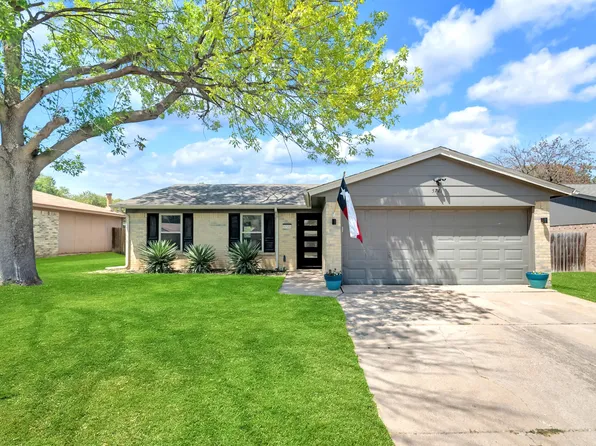 5721 Macneill Dr, Haltom City, TX 76148