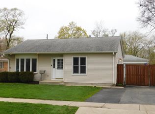510 Isa Dr, Wheeling, IL 60090