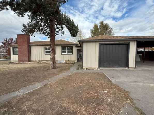 608 NW Canyon Dr, Redmond, OR 97756