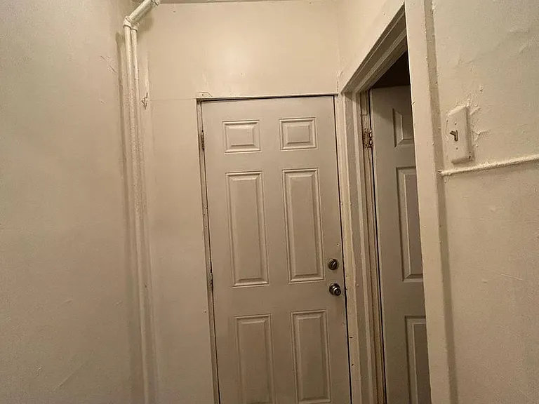 216 Pearl St — Photo 11