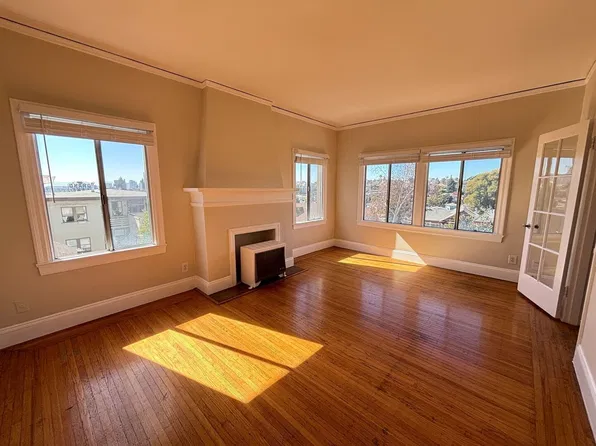 827 Warfield Ave #3, Oakland, CA 94610