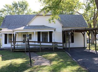 1290 County Highway 18, Shelbyville, IL
