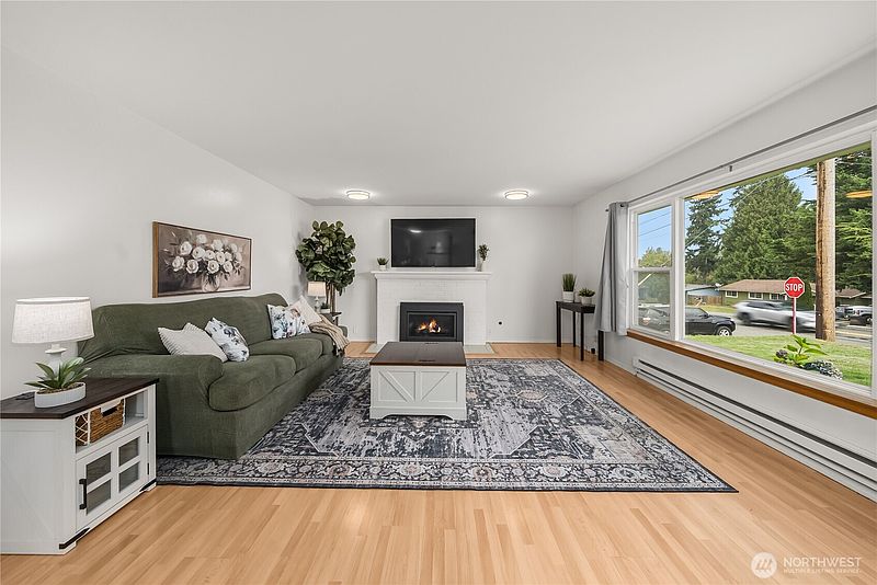 3rd image of 27205 124th Avenue SE