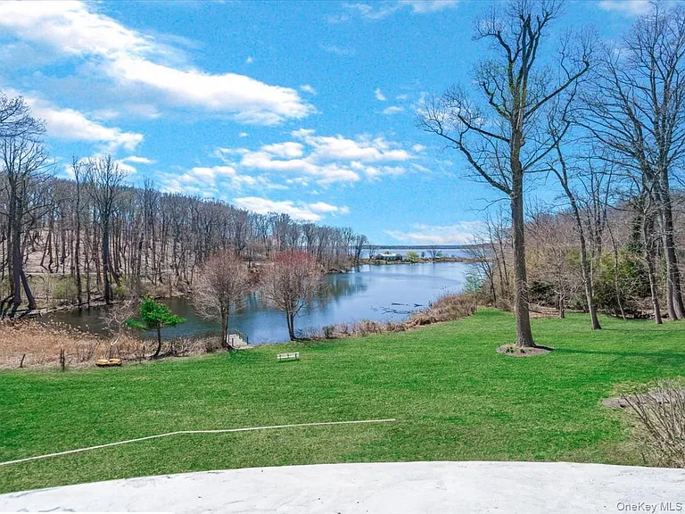 19 Mallard Dr — Photo 33
