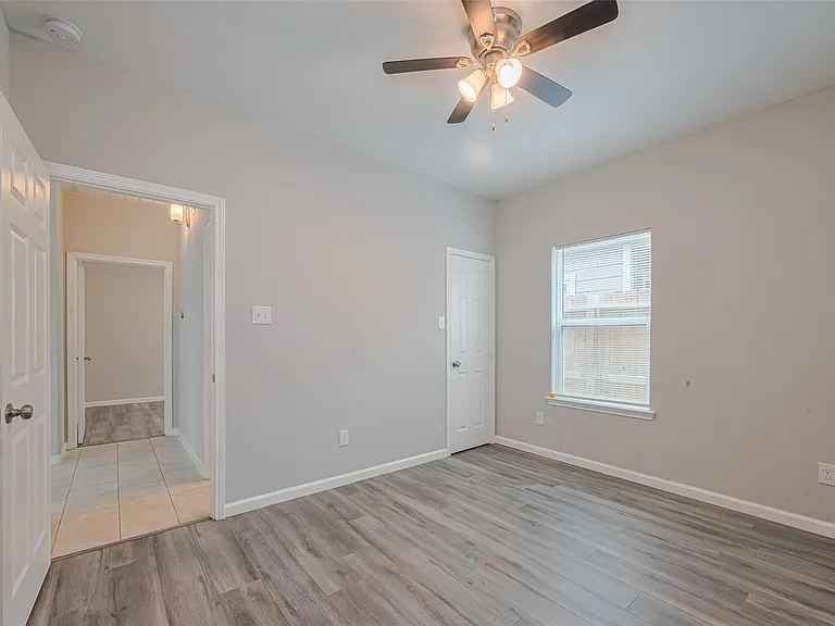 7981 Saint Louis St — Photo 34