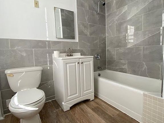 5th image of 106 Sherman Ave APT 3
