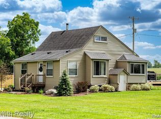 5020 Center Rd, Linden, MI 48451